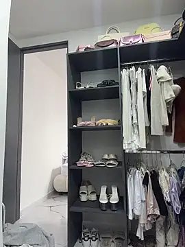 Snapshot of stormyy_ chatting on 02.15.26 stormyy online show from 02.15.26