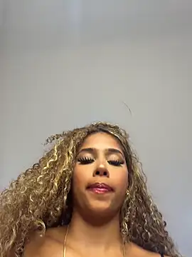 Snapshot of stormyy_ chatting on 06.17.26 stormyy online show from 06.17.26