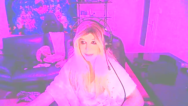 LatruieSow online show from 12.27.24