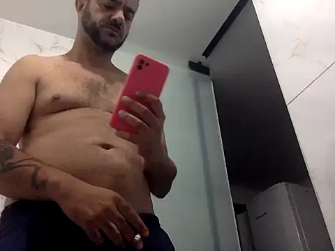 SMOKERBEASTBR online show from 03.15.26