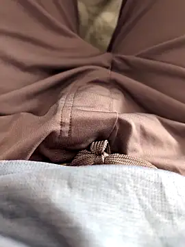 Snapshot of Elixire1 chatting on 09.22.25 Elixire1 online show from 09.22.25