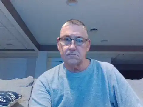 Snapshot of takeitall101 chatting on 02.09.25 takeitall101 online show from 02.09.25