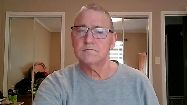 Snapshot of takeitall101 chatting on 02.12.26 takeitall101 online show from 02.12.26