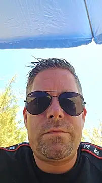 Snapshot of Trucker_Hunter chatting on 04.11.26 Trucker Hunter online show from 04.11.26