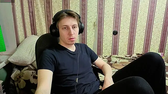 darienlarge online show from 12.18.25