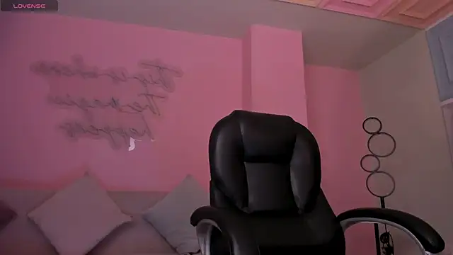 ErikaBenz  online show from 01.18.26