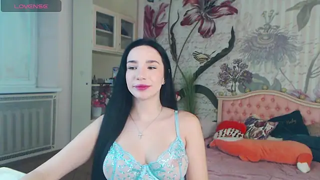 AliciaBow online show from 12.20.24