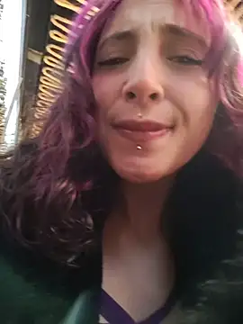 Snapshot of _Laary chatting on 03.07.26 Laary online show from 03.07.26