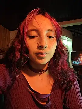 Snapshot of _Laary chatting on 03.08.26 Laary online show from 03.08.26