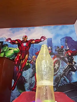 Snapshot of Anne_Robert chatting on 11.19.25 Anne Robert online show from 11.19.25