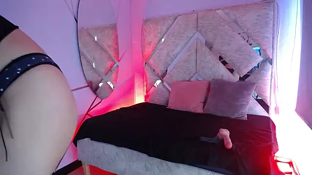 Snapshot of Dalia_D chatting on 12.04.24 Dalia D online show from 12.04.24