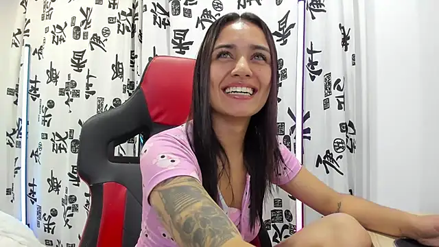 Snapshot of Dalia_D chatting on 03.06.25 Dalia D online show from 03.06.25