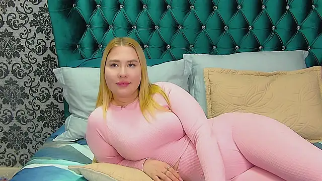 LunaHouston online show from 03.20.25