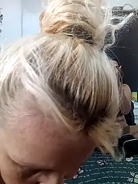 Nicolle Milf online show from 09.22.25