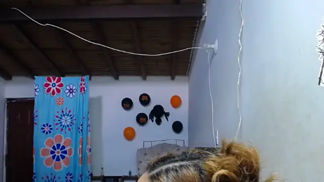 Nicolle Milf online show from 10.31.25