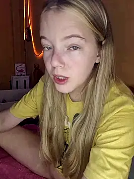 Snapshot of -veranito- chatting on 02.17.25 -veranito- online show from 02.17.25