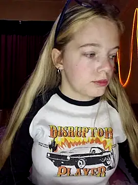 Snapshot of -veranito- chatting on 03.03.25 -veranito- online show from 03.03.25