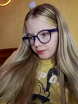 Snapshot of -veranito- chatting on 03.20.25 -veranito- online show from 03.20.25