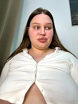 Snapshot of perfect_sweety_girl chatting on 10.03.25 perfect sweety girl online show from 10.03.25