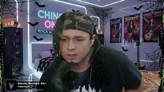 Snapshot of chino_roz chatting on 10.30.25 chino roz online show from 10.30.25