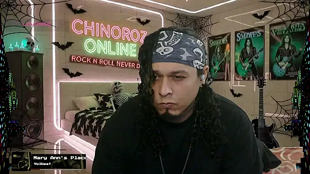 Snapshot of chino_roz chatting on 11.02.25 chino roz online show from 11.02.25