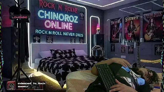 Snapshot of chino_roz chatting on 01.11.26 chino roz online show from 01.11.26