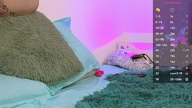 KrisztyAna online show from 12.10.24