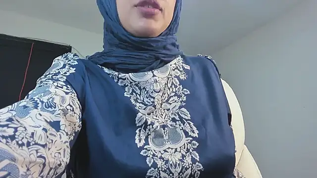 adila anich online show from 01.10.25