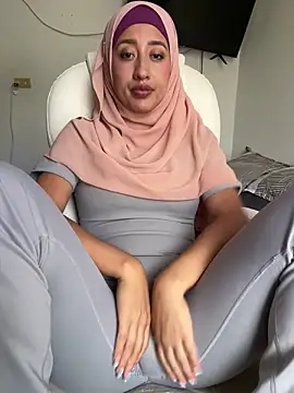 adila anich online show from 09.11.25