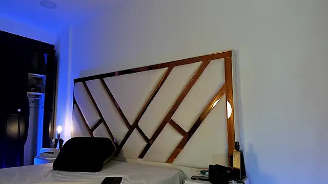 Aron cruz online show from 06.11.26