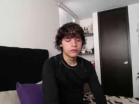 Snapshot of Santiago_kiler chatting on 03.11.25 Santiago kiler online show from 03.11.25