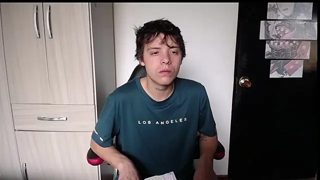 Snapshot of Santiago_kiler chatting on 12.22.25 Santiago kiler online show from 12.22.25