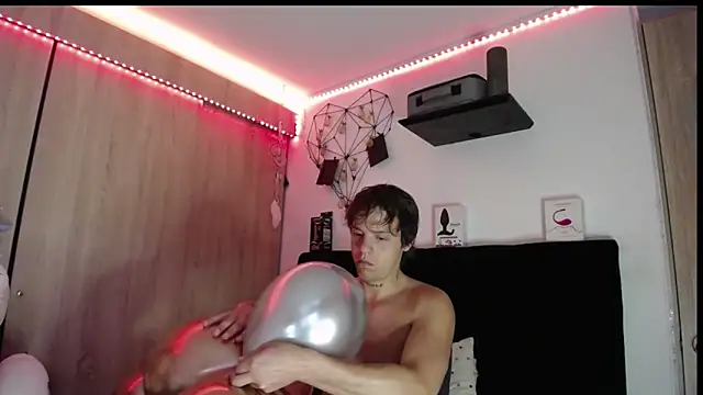 Snapshot of Santiago_kiler chatting on 01.14.26 Santiago kiler online show from 01.14.26