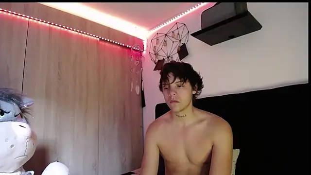 Snapshot of Santiago_kiler chatting on 02.02.26 Santiago kiler online show from 02.02.26