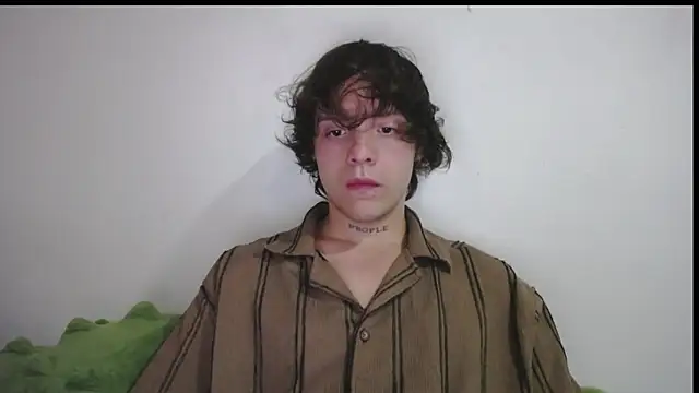 Santiago kiler online show from 06.16.26