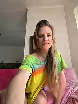 LeyaJohnson online show from 01.10.25