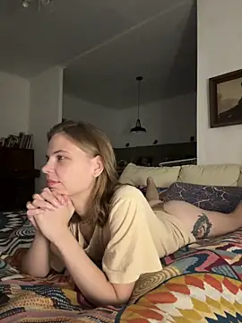 Snapshot of LeyaJohnson chatting on 11.15.25 LeyaJohnson online show from 11.15.25