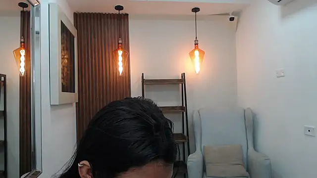 Snapshot of Sassy--Girl chatting on 11.14.25 Sassy--Girl online show from 11.14.25