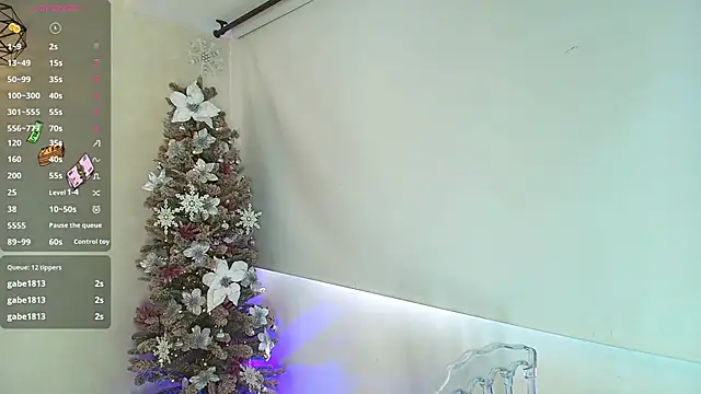 Snapshot of Sassy--Girl chatting on 12.02.25 Sassy--Girl online show from 12.02.25