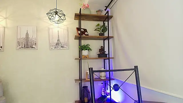 Snapshot of Sassy--Girl chatting on 03.05.26 Sassy--Girl online show from 03.05.26