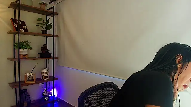 Snapshot of Sassy--Girl chatting on 03.11.26 Sassy--Girl online show from 03.11.26