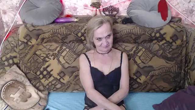 MissBekker online show from 12.20.24