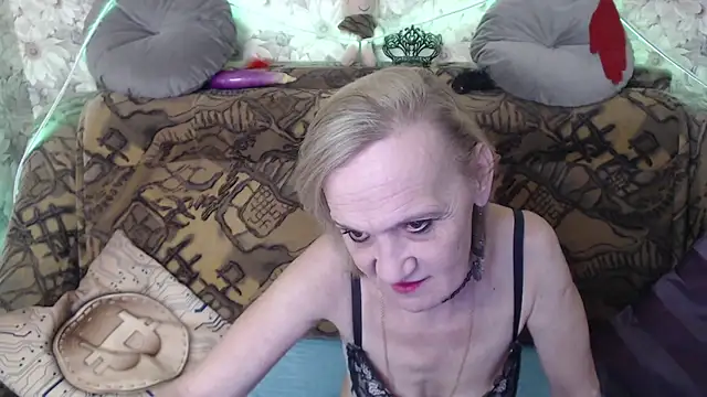 MissBekker online show from 12.21.24