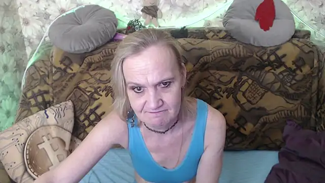 MissBekker online show from 02.25.25