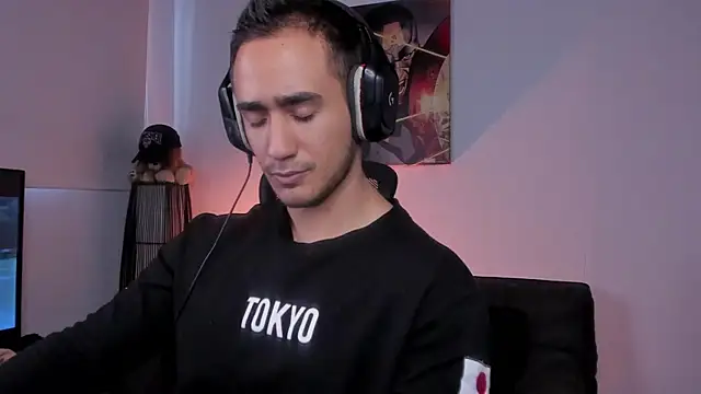 Snapshot of AlexRivera6 chatting on 02.01.25 AlexRivera6 online show from 02.01.25