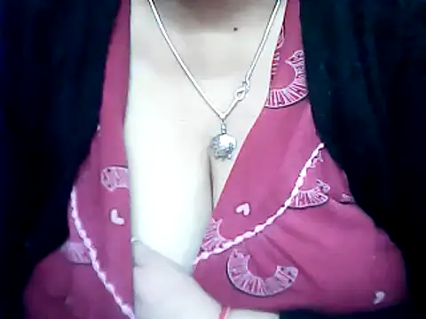 Snapshot of Kavya_XX chatting on 12.11.24 Kavya XX online show from 12.11.24