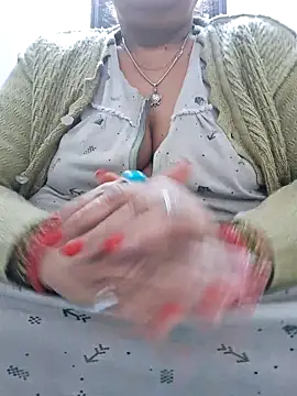 Snapshot of Kavya_XX chatting on 12.30.24 Kavya XX online show from 12.30.24