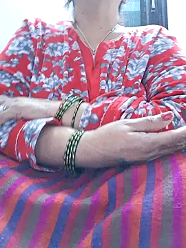 Snapshot of Kavya_XX chatting on 02.05.25 Kavya XX online show from 02.05.25