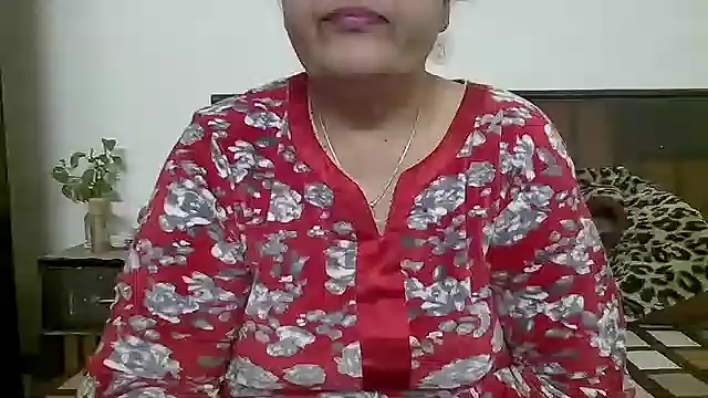 Snapshot of Kavya_XX chatting on 02.06.25 Kavya XX online show from 02.06.25