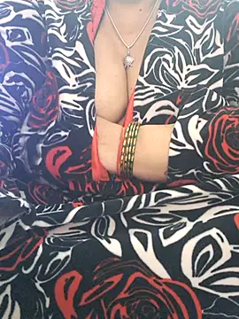 Snapshot of Kavya_XX chatting on 02.15.25 Kavya XX online show from 02.15.25